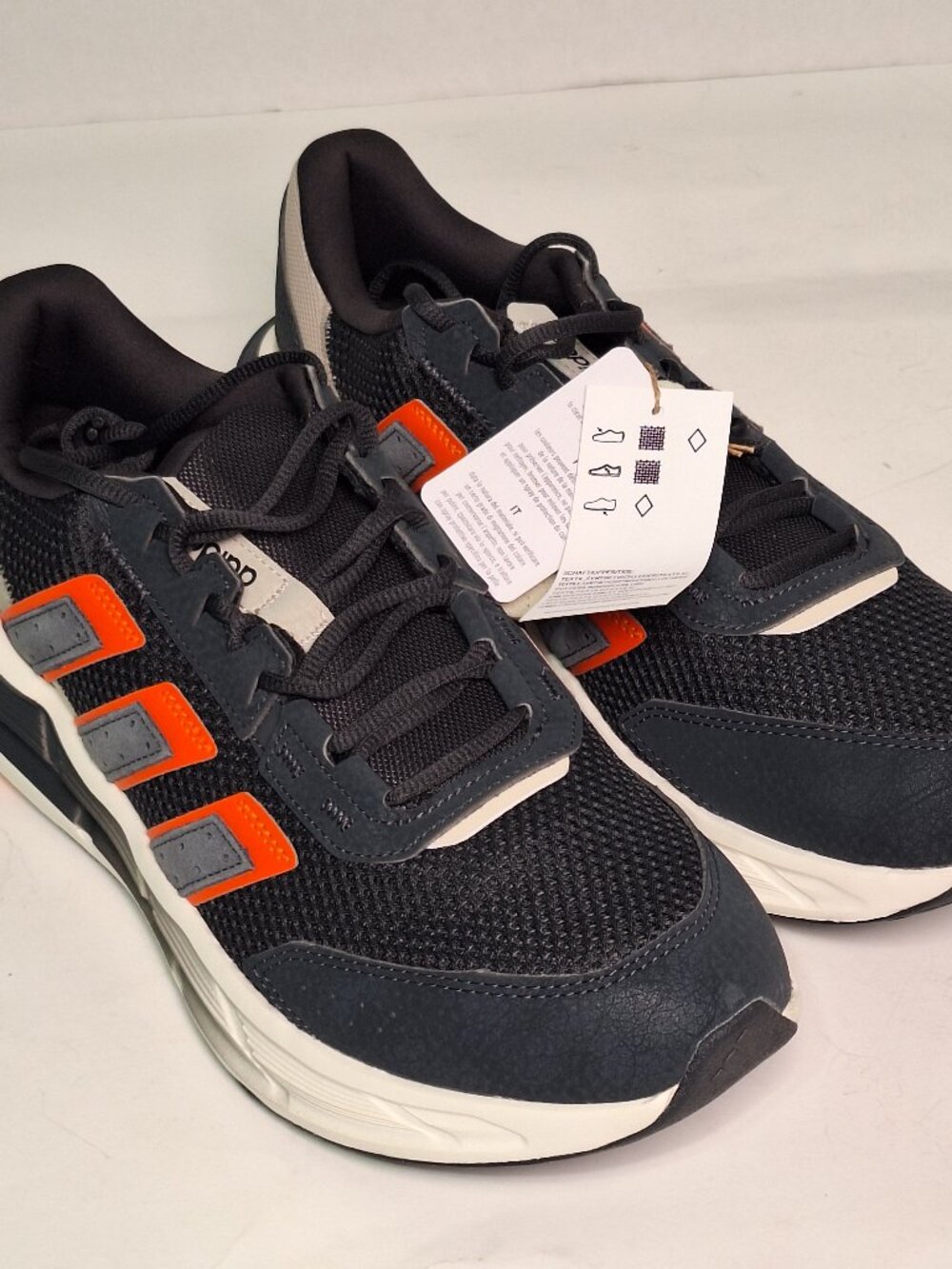 Adidas Astrastar Men's Size 8 and 11 Running Shoe Athletic Sneaker Black Trainer